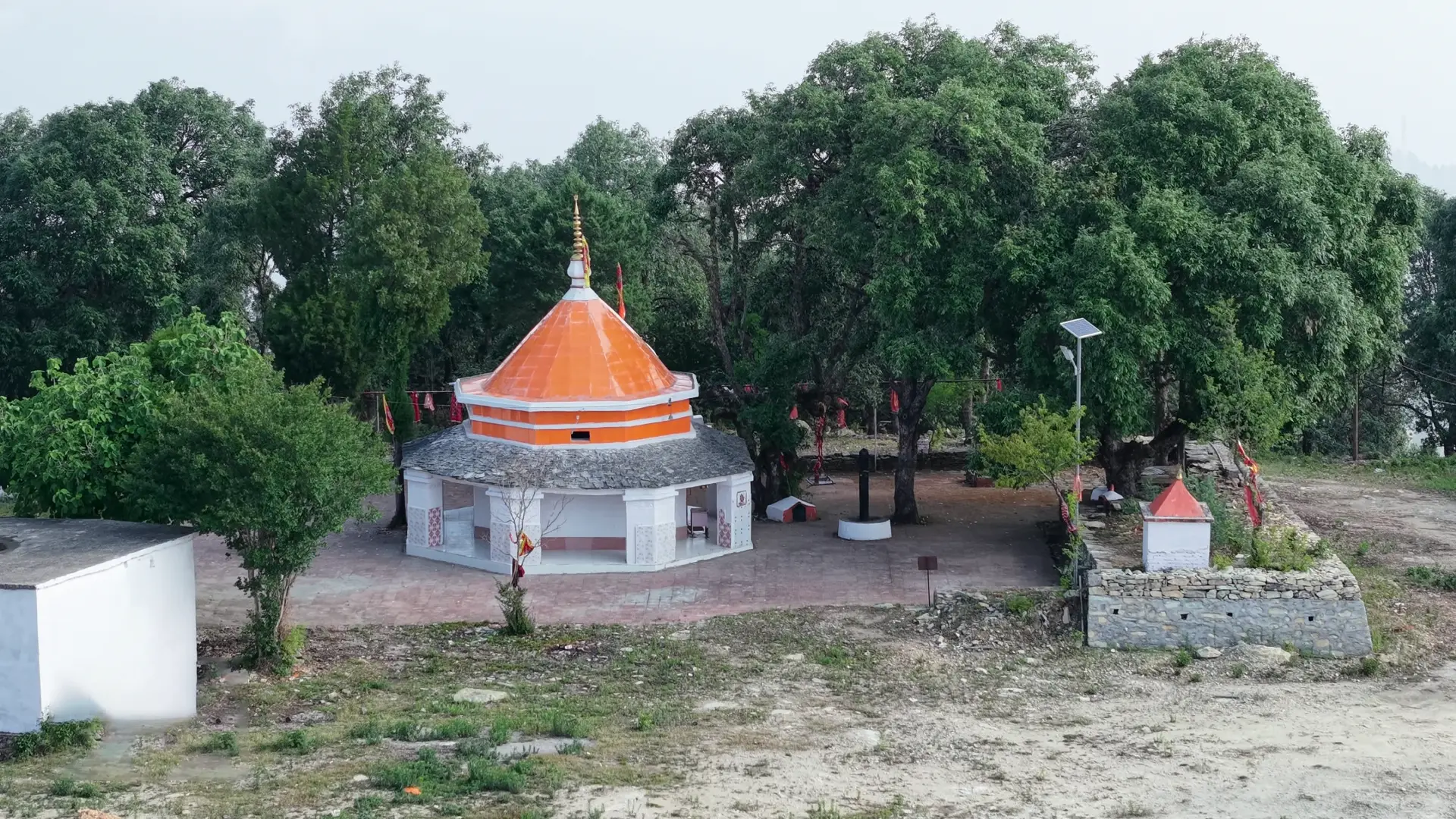 Resort Near Bhona Devi Temple – Luxury Stay at Essence of Nature